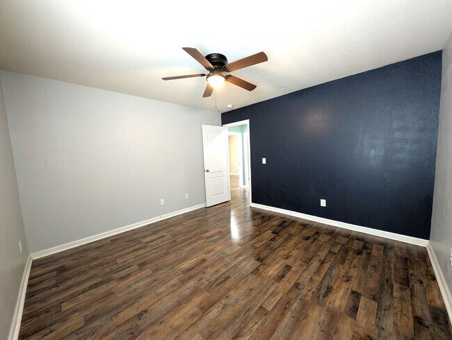 Building Photo - 9223 Avery Meadows Dr