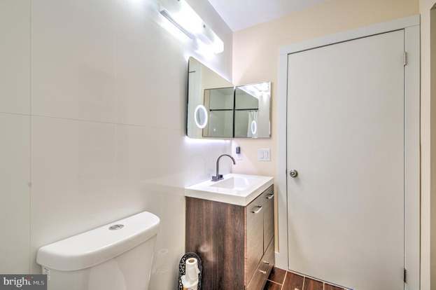 Building Photo - 18 Feiler Ct