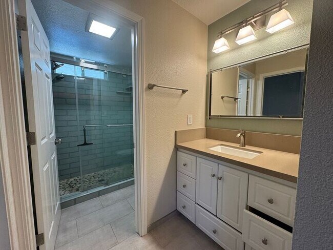 Building Photo - Fully Remodeled Lakeside Retreat at Virgin...