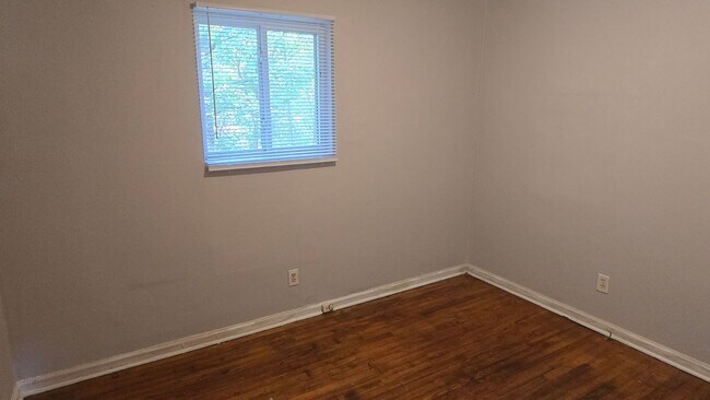 Building Photo - Haskell Heights Section 8 eligible.