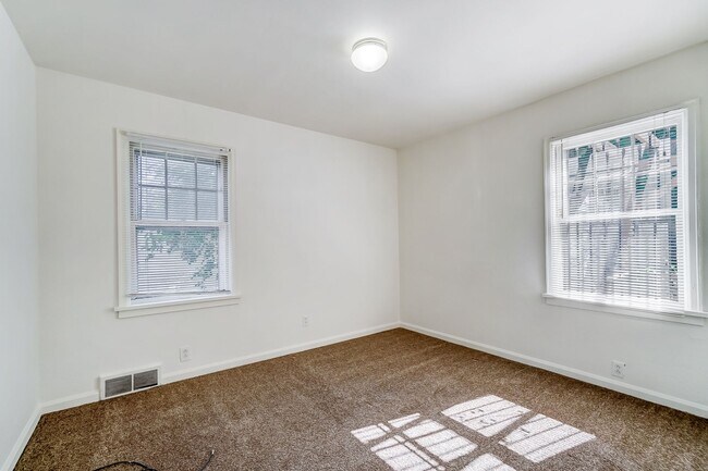 Building Photo - 1132 Brookley Blvd