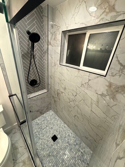 Building Photo - 126 S Humboldt St