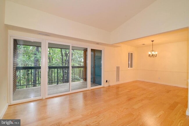 Building Photo - 11803 Breton Ct