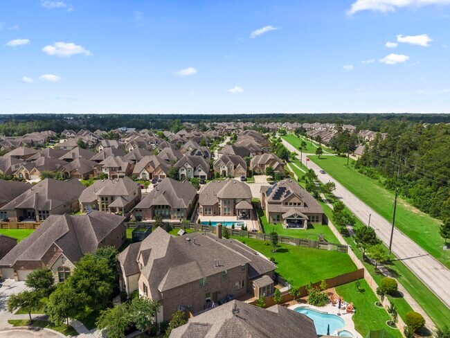 Building Photo - 3938 Avalon Ridge Dr