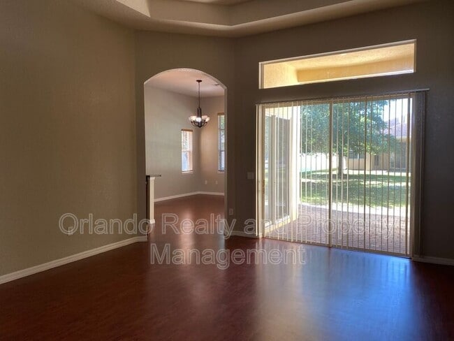 Building Photo - 2955 Bonita Cir
