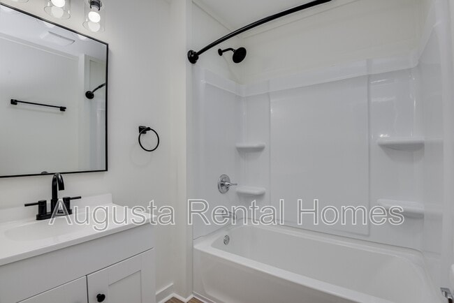 Building Photo - 2753 Hazel St