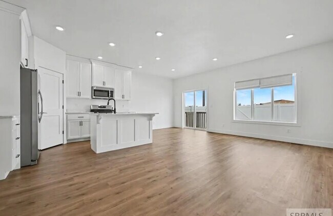 Building Photo - 367 Eliza Joy Ln