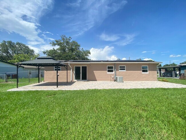 Building Photo - 908 Teatro Ct