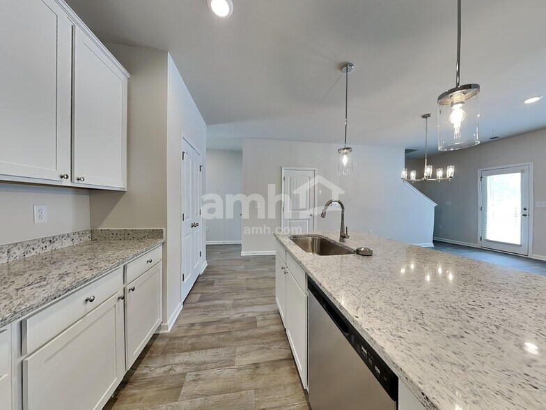 Building Photo - 3264 Emberly Dr