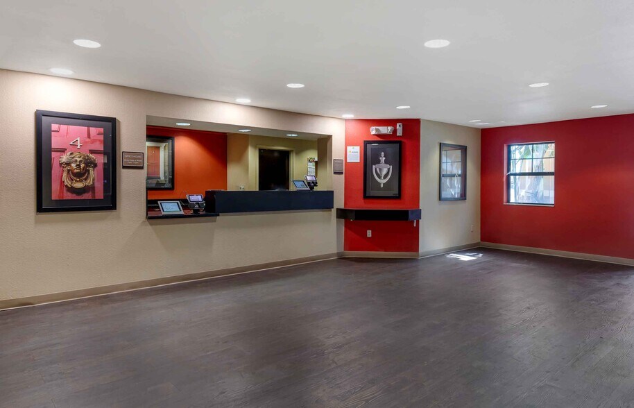 Building Photo - Furnished Studio-Orange County - Katella Ave.