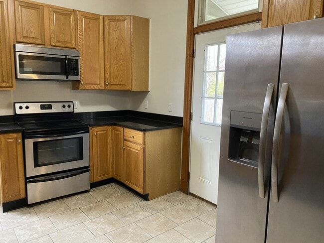 Building Photo - 8302 Curzon Ave