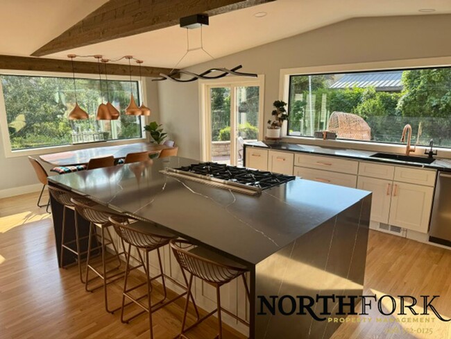 Building Photo - Beautiful Boise Heights Home!