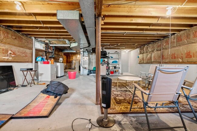 Building Photo - 21 Lyda Dr