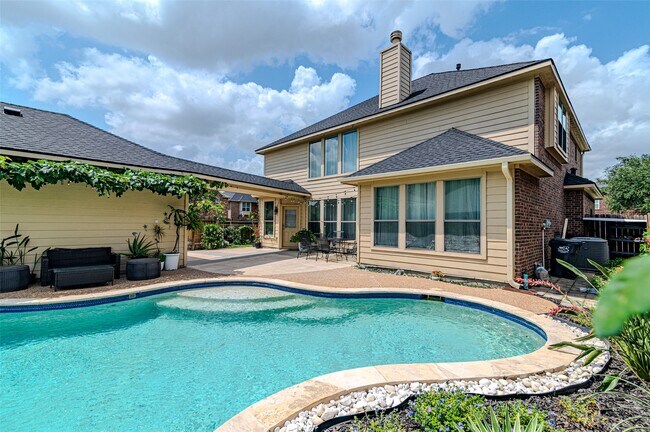 Building Photo - 6219 St Rosalia Dr