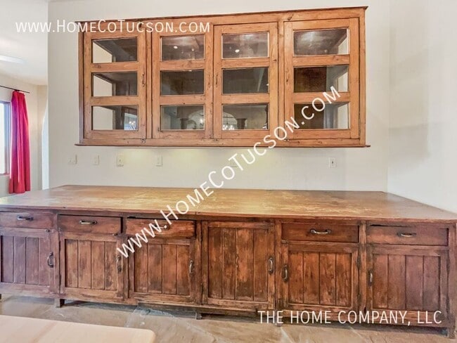 Building Photo - 1621 E Crimson Canyon Pl