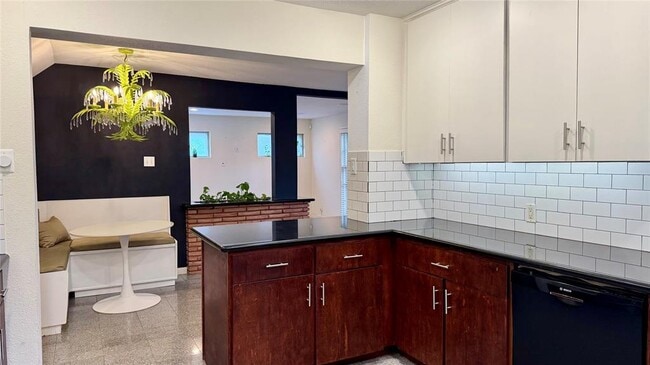 Building Photo - 4360 Fiesta Ln