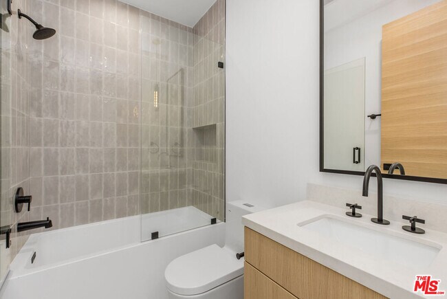 Building Photo - 19535 Strathern St