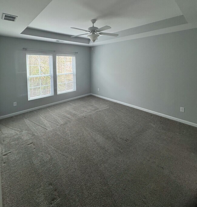 Building Photo - 1545 Oldenburg Dr