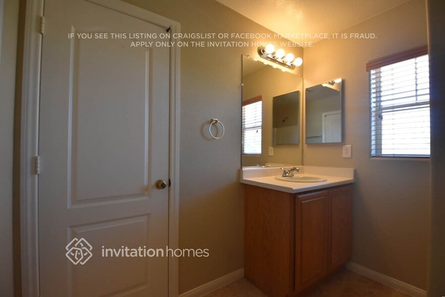 Building Photo - 25 W Focal Point Ave