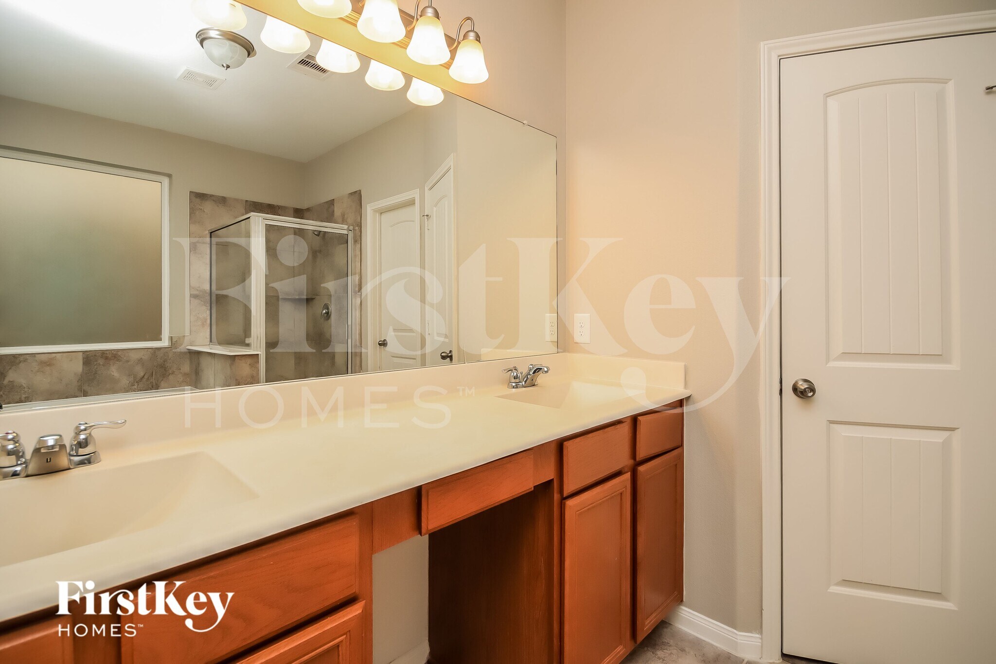 Building Photo - 20203 Ray Falls Dr