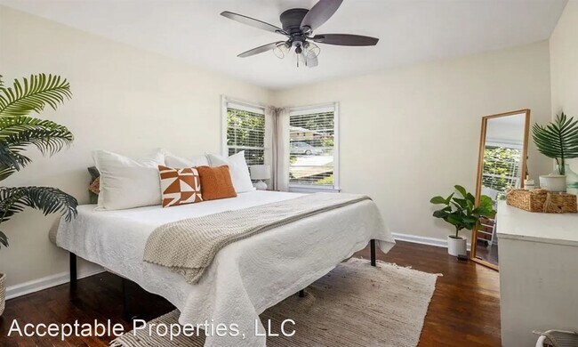 Building Photo - 3 br, 1 bath House - 2344 Gurley Dr.
