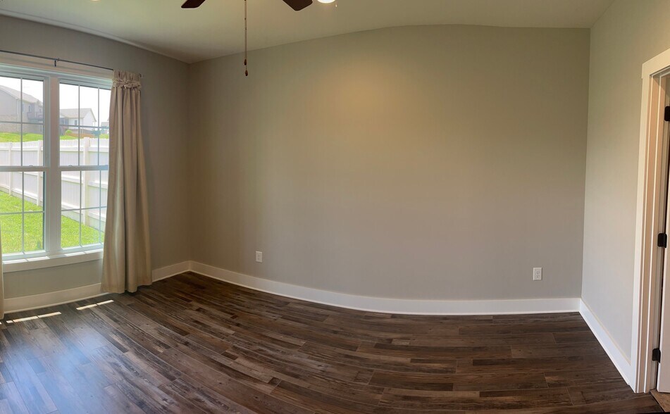 Building Photo - 1417 Lemongrass Dr