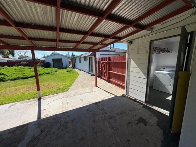 Building Photo - Charming Gilroy Home For Rent