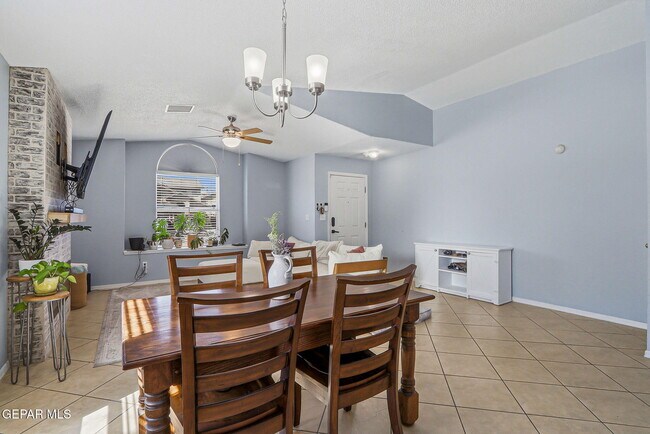Building Photo - 14181 Tierra Halcon Dr