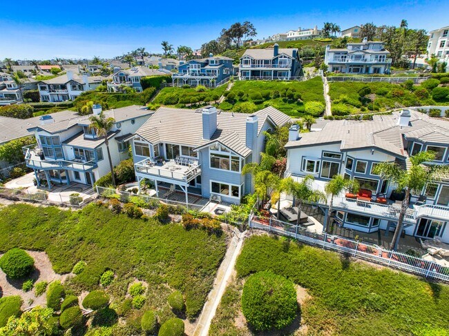 Building Photo - Stunning 4 Bed | 3.5 Bath Home Office and ...