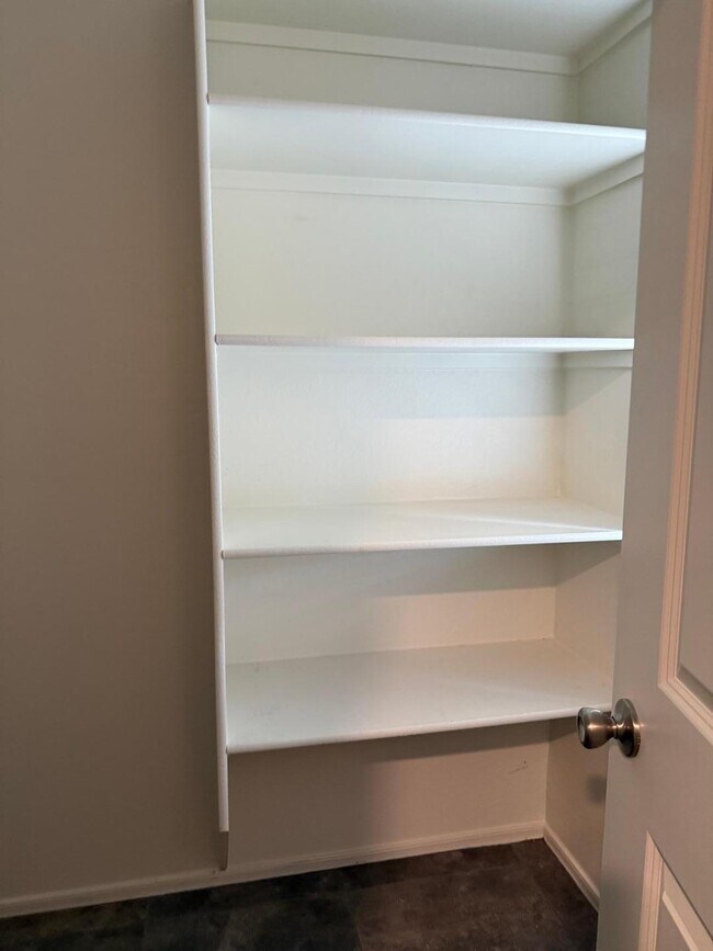 Building Photo - 16579 W Jenan Dr