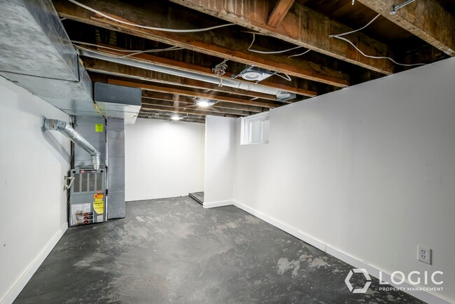 Building Photo - Great Family Home in Excellent Sugar House...