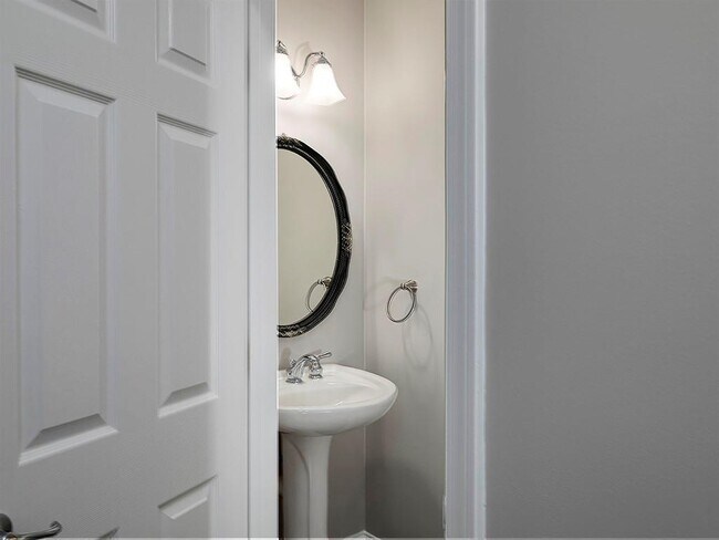 Building Photo - 4055 St Michelle Ln