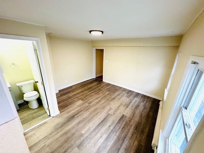 Building Photo - 234 Franklin St