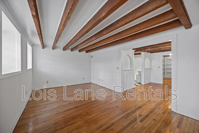 Building Photo - 45 E Bay St