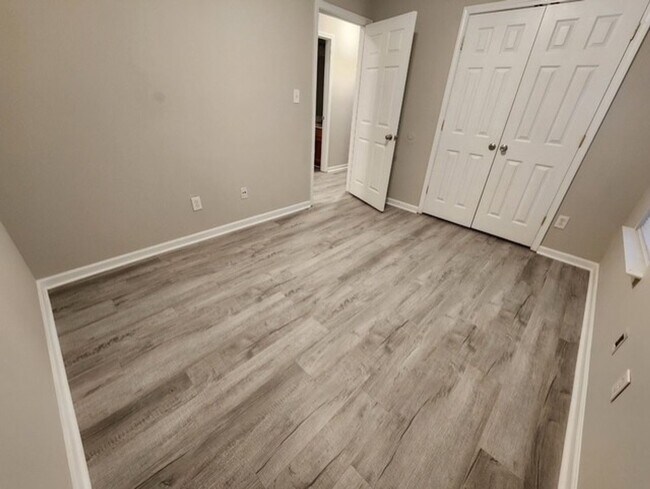 Building Photo - Coming Soon! Single Family Home Available for Rent!