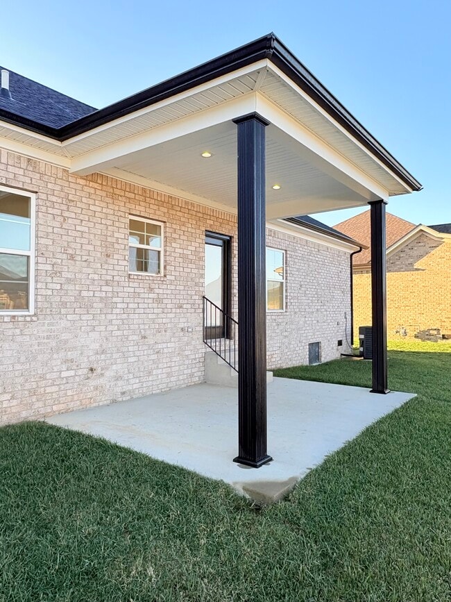 Building Photo - 5380 Freesia Ln