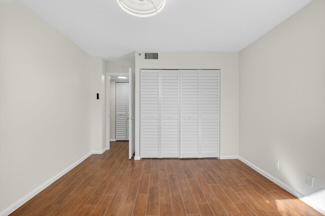 Building Photo - 5260 NW 2nd Ave