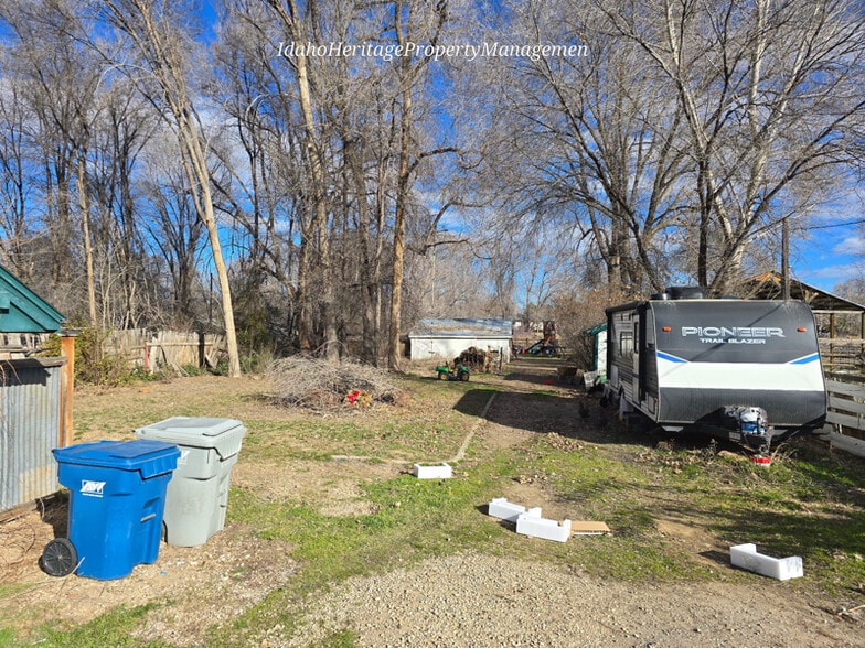 Building Photo - 80 N Sugar St