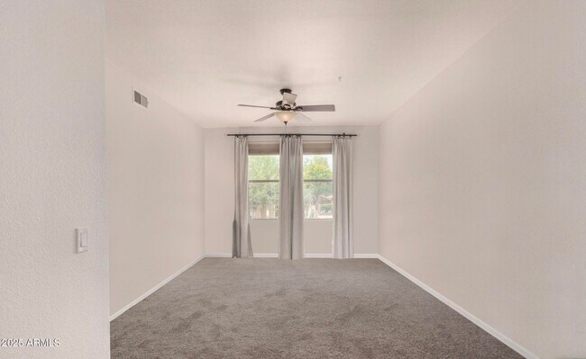 Building Photo - 20100 N 78th Pl