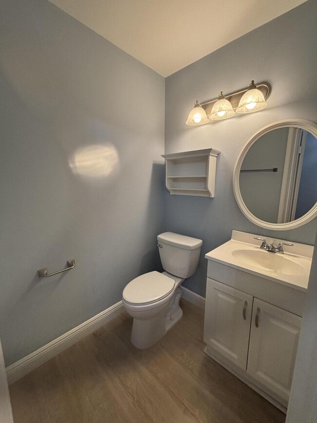 Building Photo - 3687 Carambola Cir N