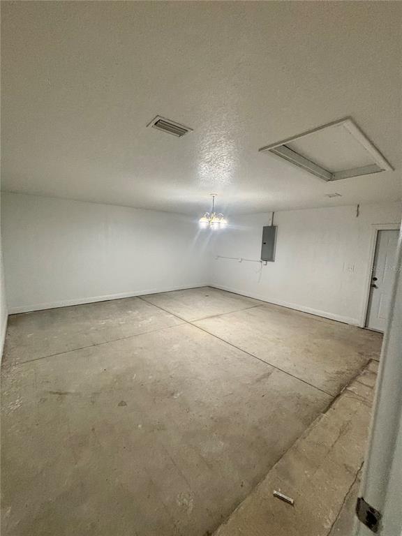 Building Photo - 6605 SW 129th Loop