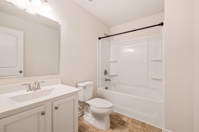 Building Photo - MOVE IN SPECIAL $600 off First Month!!!! Spacious 4-Bedroom Gem with 2.5 Baths –2216 Sussex Road ...