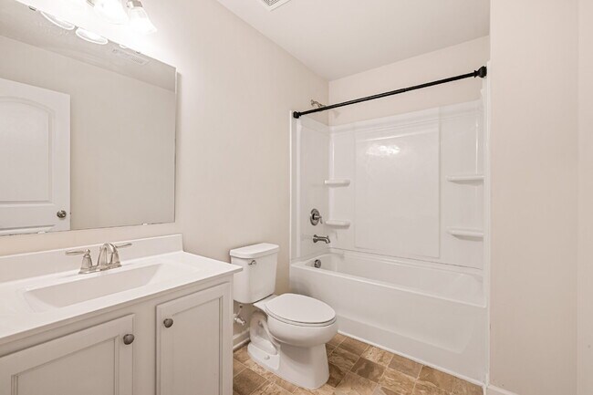 Building Photo - Spacious 4-Bedroom Gem with 2.5 Baths –2216 Sussex Road in York, SC with Clover Schools!