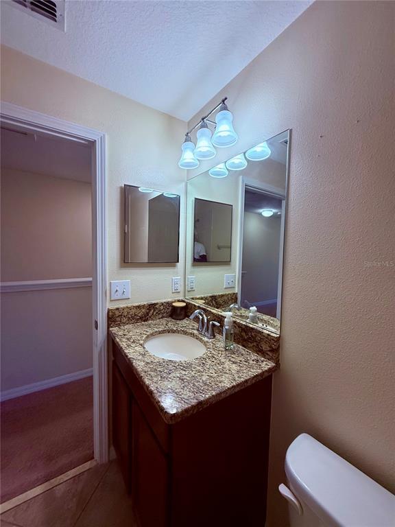 Building Photo - 2411 Willimette Dr