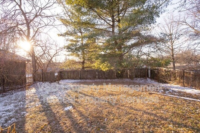 Building Photo - 2078-2018 18th St SW