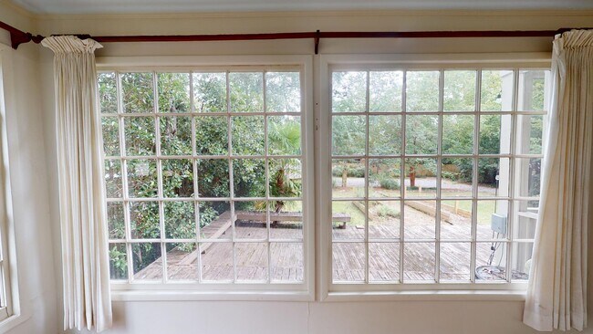 Building Photo - 1318 Woodward Ave