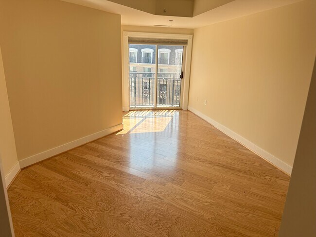 2nd Bedroom 2 - 5 Park Pl