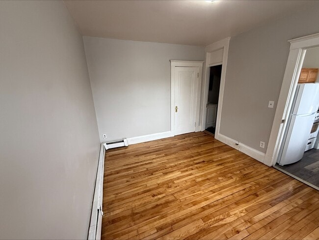 Building Photo - 2 Kingsley Terrace