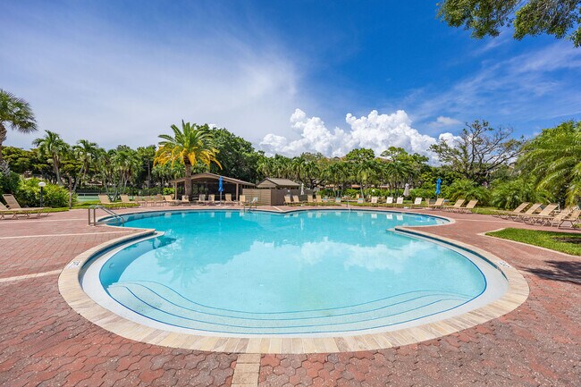 Building Photo - 26868 Wedgewood Dr
