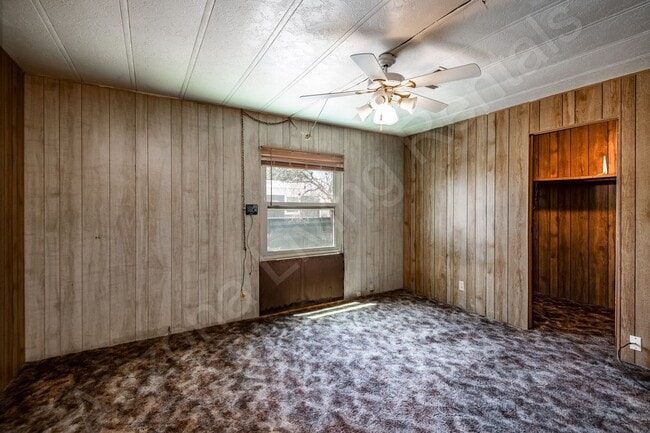 Building Photo - MOVE IN SPECIAL, $475 OFF FIRST MONTH